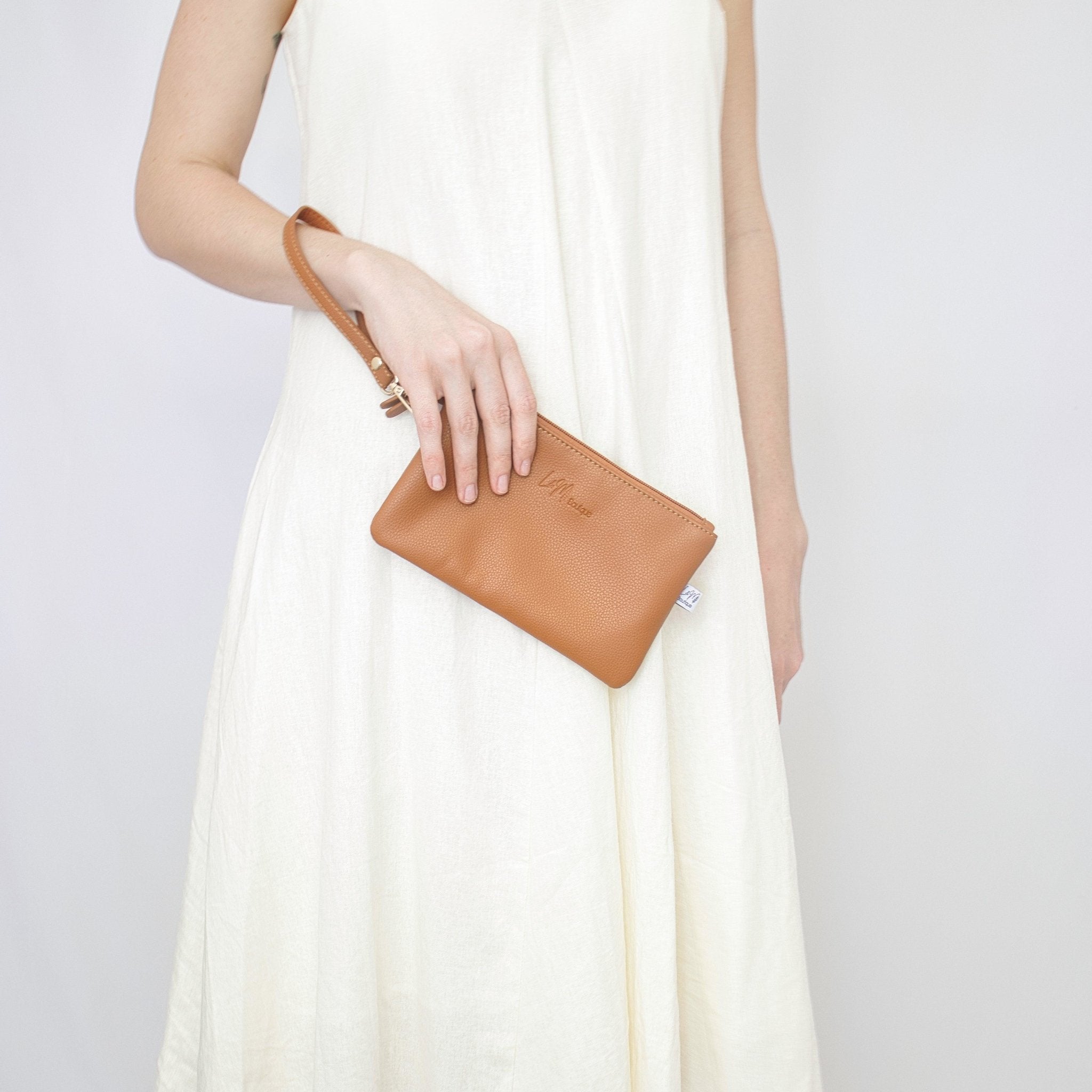 Light tan clutch hotsell